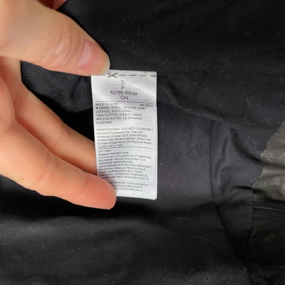 Banana Republic Black Leather Jacket - Picture 4 of 5